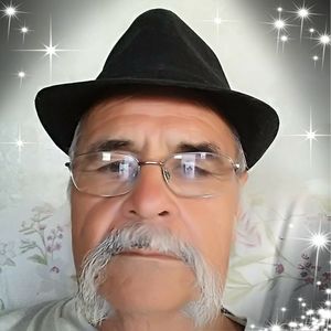 Meet your Posher, Sal